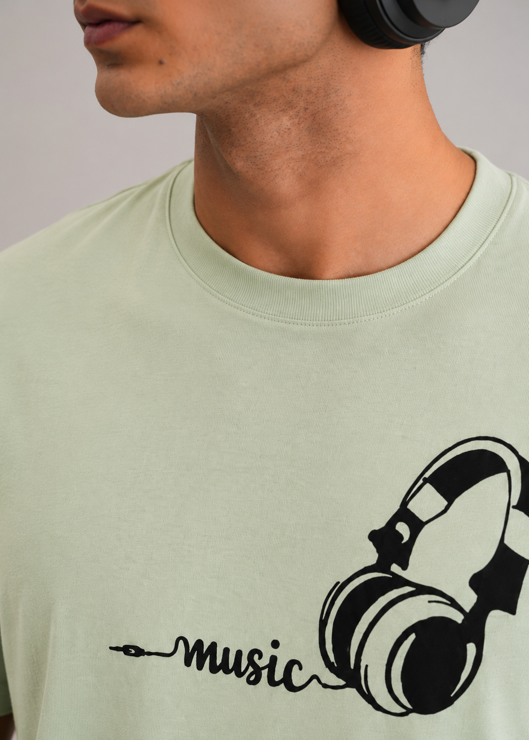 MUSIC ROUND NECK T-SHIRT BY SNAZZY